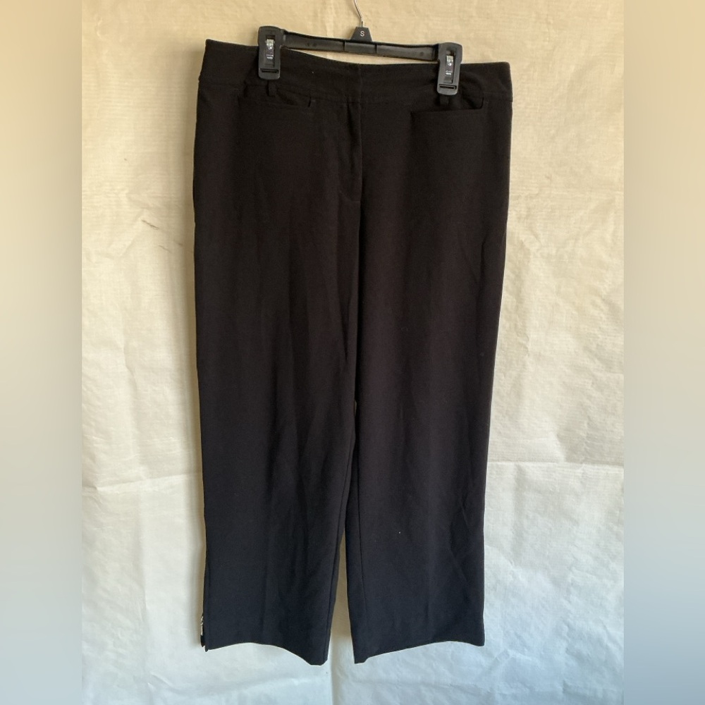 Christopher & Banks Black Cropped Straight-Leg Capris